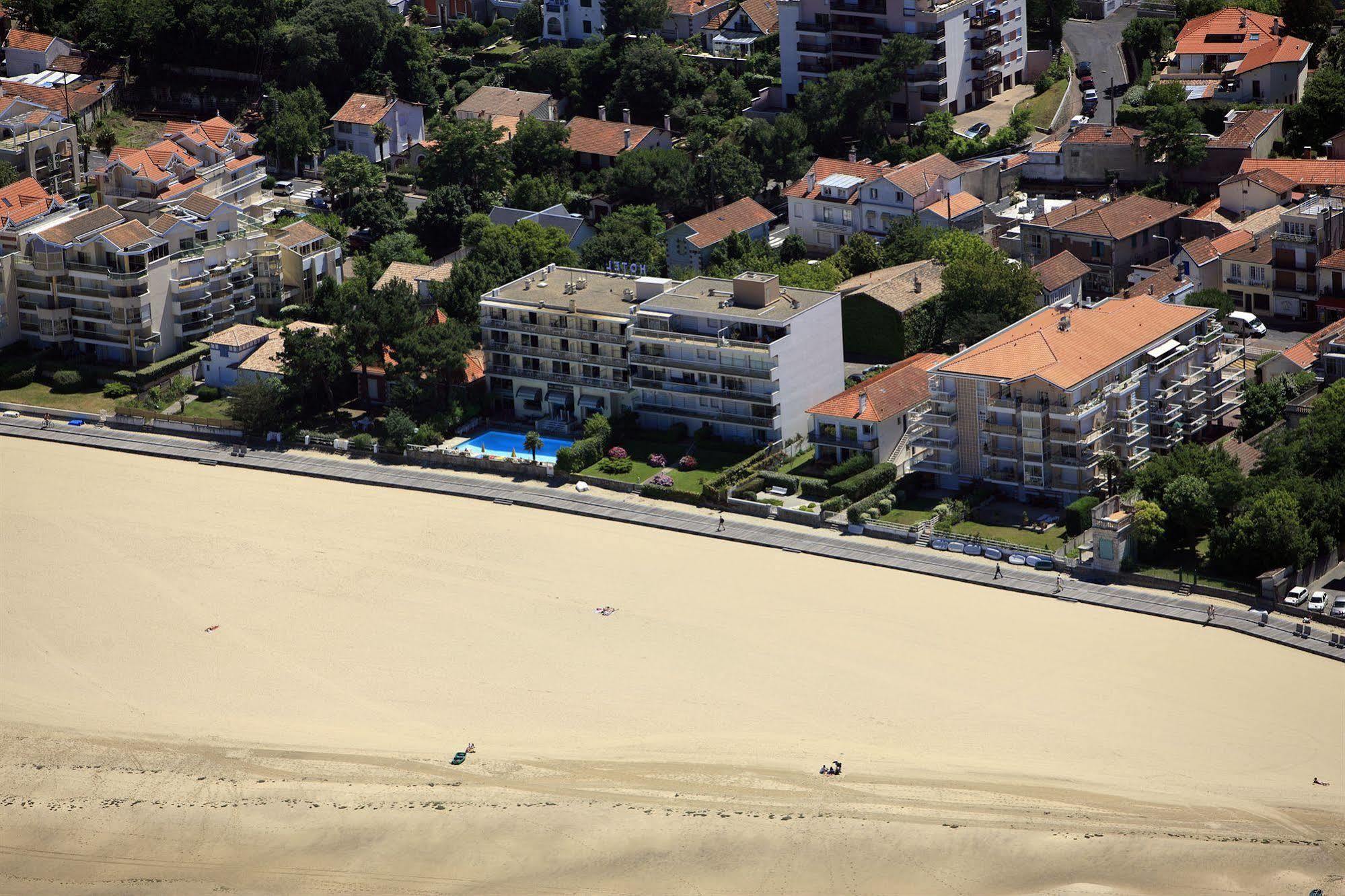 Arc Sur Hotel 3*